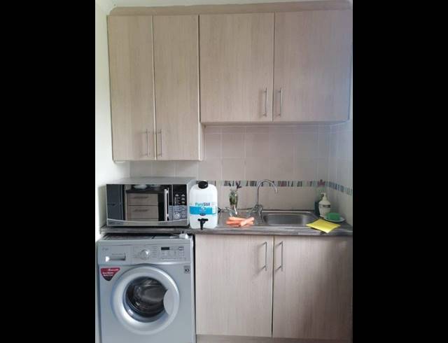 2 BEDROOM HOUSE RENTED IN SHERWOOD